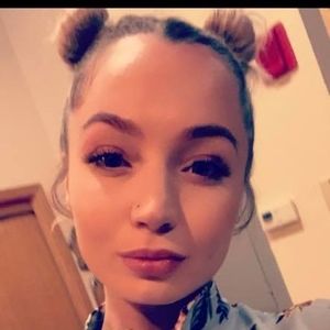 Meet your Posher, Sabrina